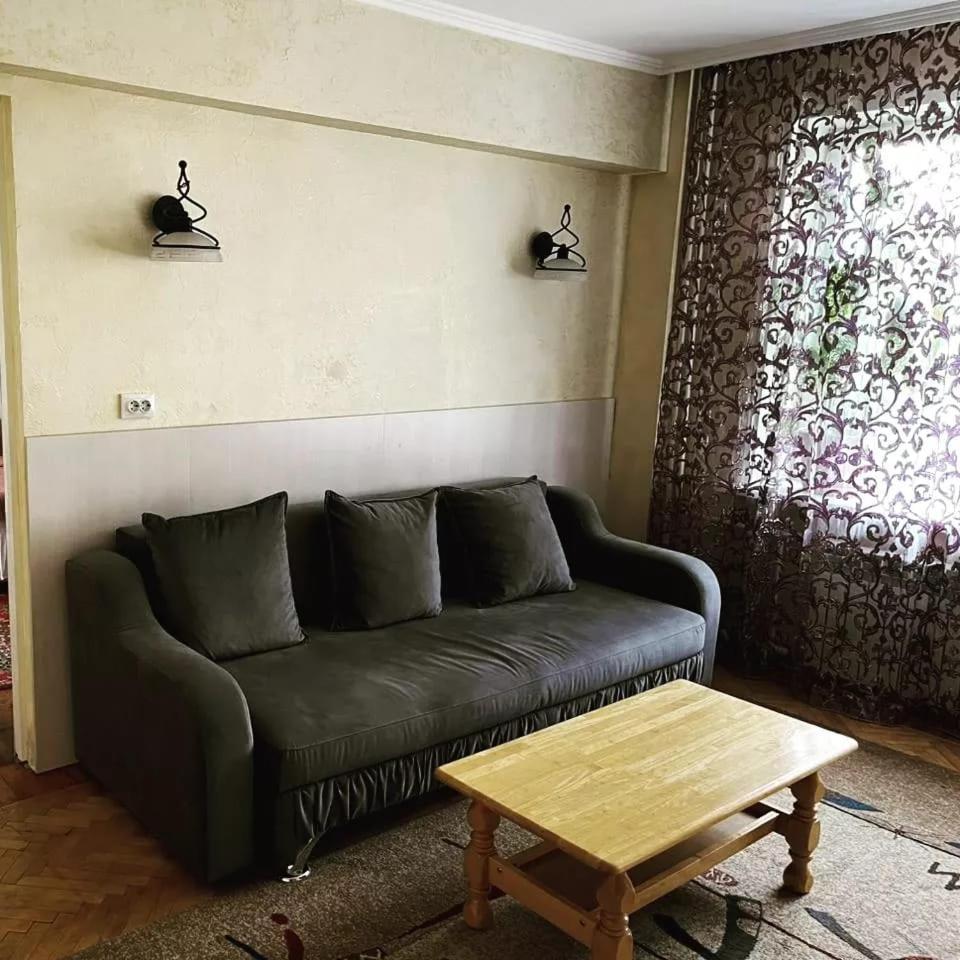 Berkana Hotel Ałma Ata Zewnętrze zdjęcie