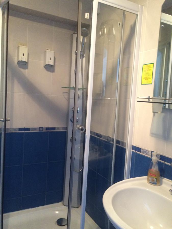 Berkana Hotel Ałma Ata Zewnętrze zdjęcie